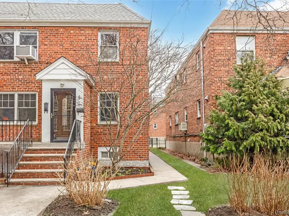 6717 Fresh Meadow Lane, Fresh Meadows, NY 11365