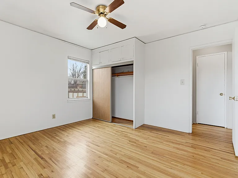 Welcome to Central Lakes of Uptown, where spacious living meets modern comfort. Enjoy beautifully designed interiors and ample natural light. Elevate your lifestyle todayAaaschedule a tour and see your new home!