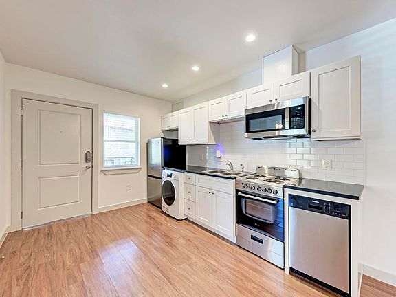4th image of 306 E 30th St APT 3