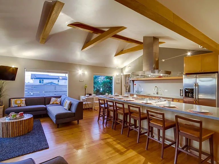 4624 Bermuda Ave — Photo 4