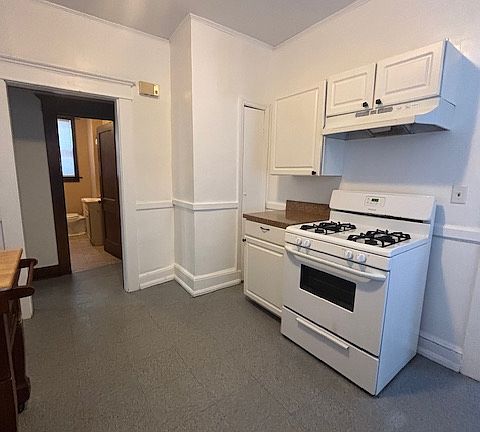 2nd image of 165 Captain Thomas Blvd Unit 2