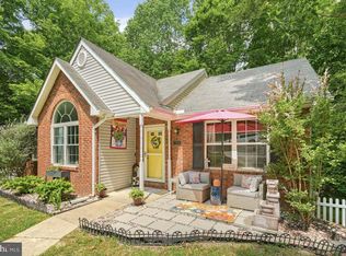 305 Fantail Ct, Lusby, MD