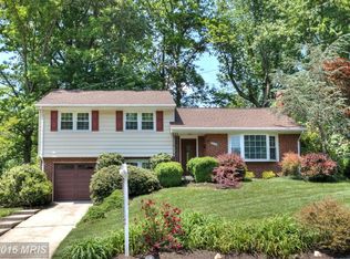 5952 Atteentee Rd, Springfield, VA 22150