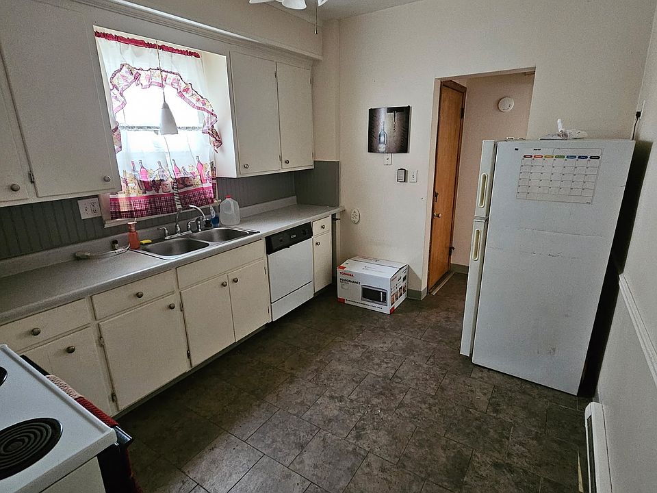 1st image of 10 Ogden St #1