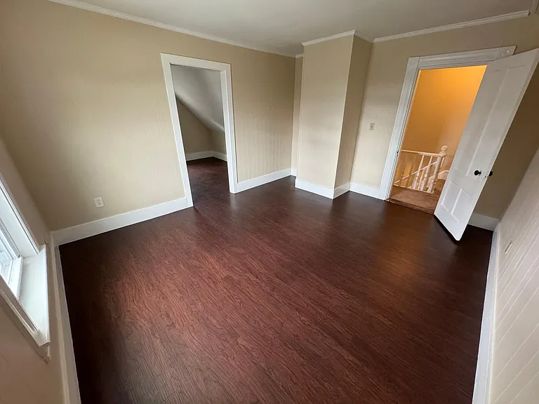 3rd floor bonus room