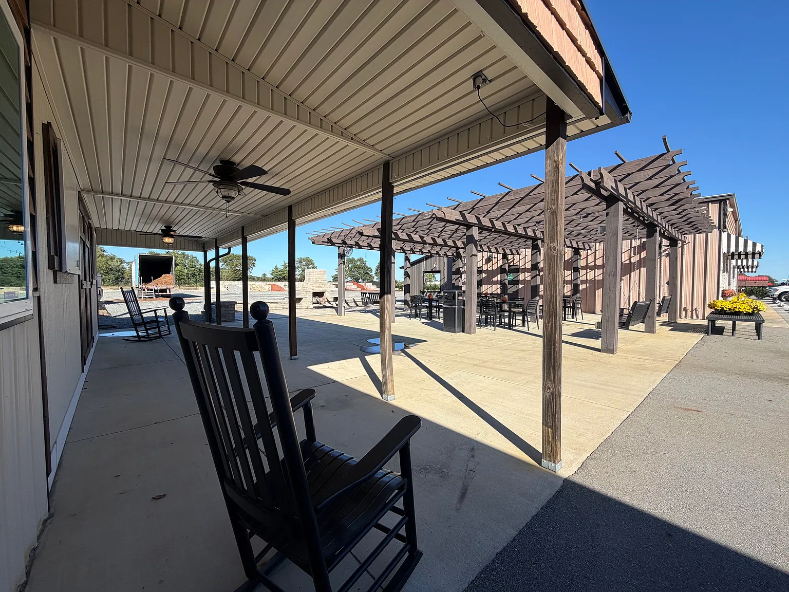 Studio, 1723 sqft, $2,500 — Photo 4