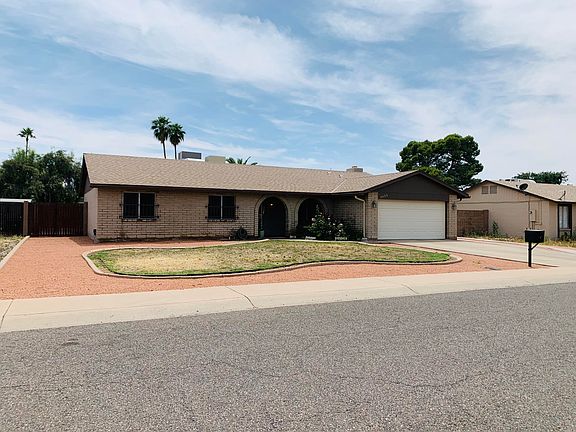 3rd image of 5035 W Corrine Dr