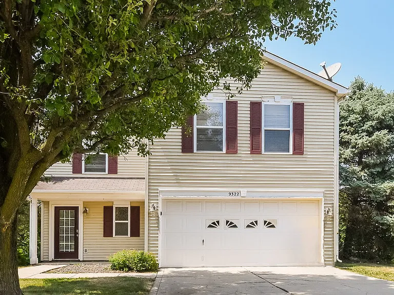 9322 W Dockside Cir — Photo 1