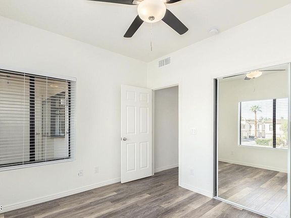 5th image of 1017 E Maryland Avenue #205