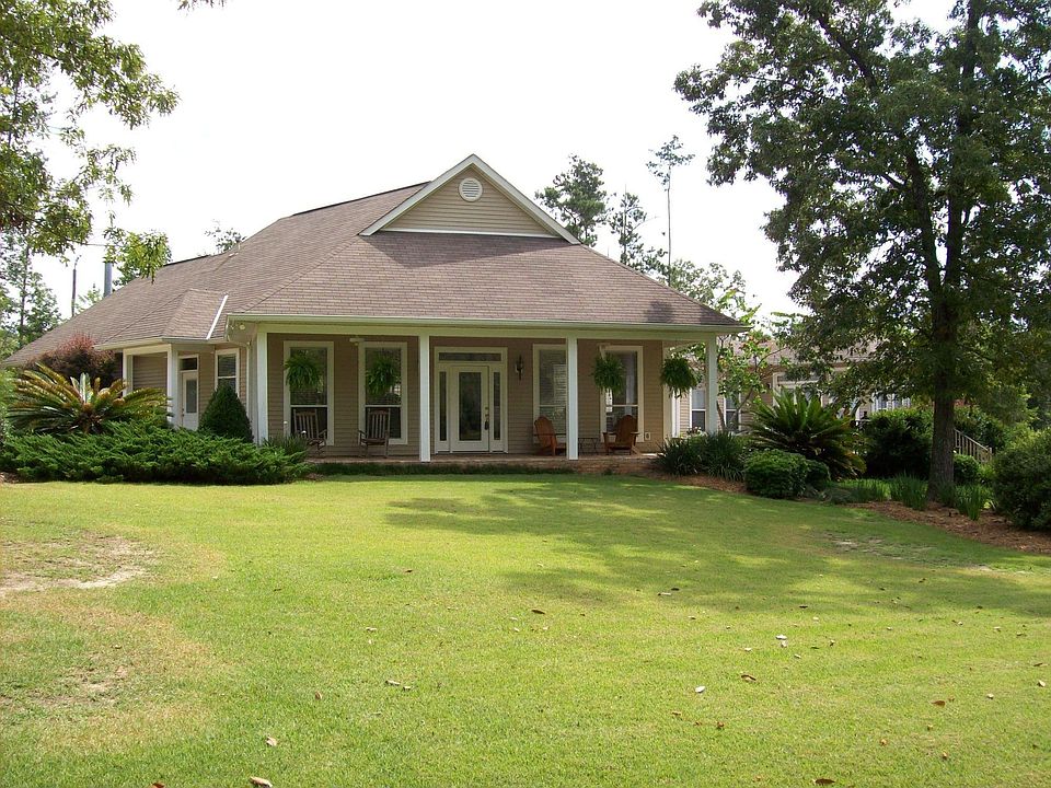 Gorgeous home on 4 acres
