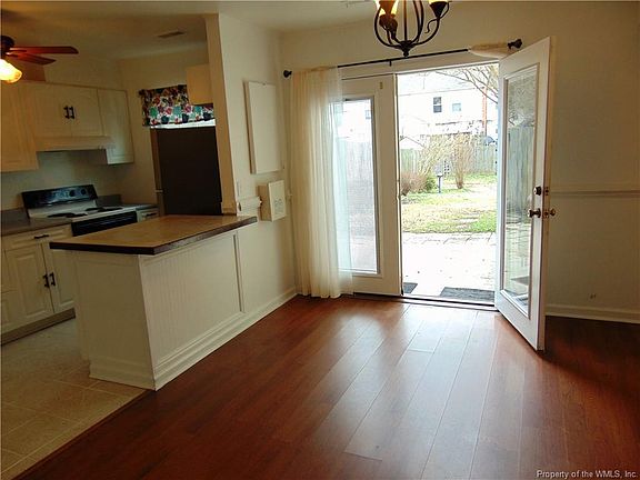 3rd image of 3103 London Company Way