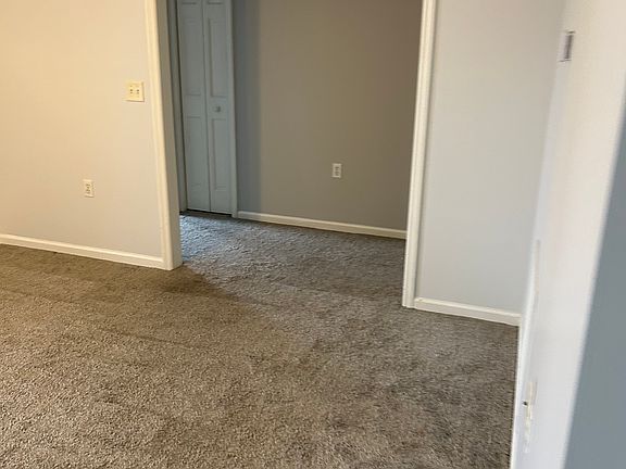 5th image of 81 Crowe Ave #4