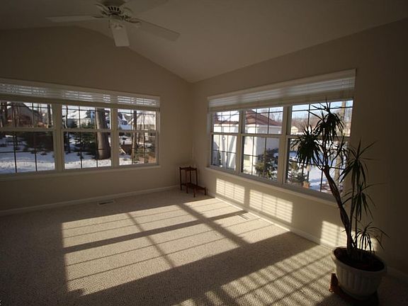 4th image of 2784 Mansard Ln