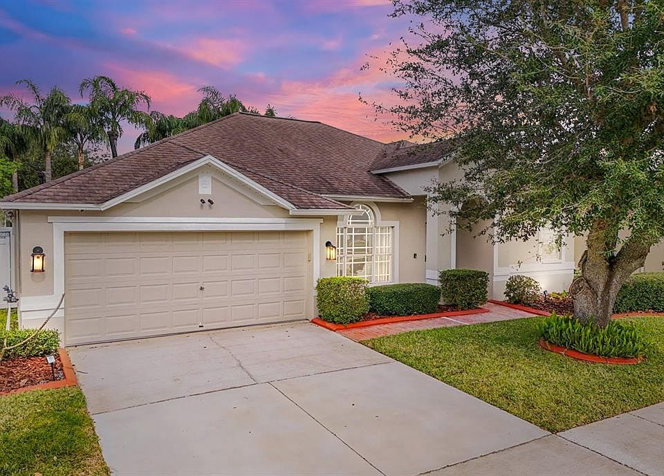 1st image of 2737 Valencia Grove Dr