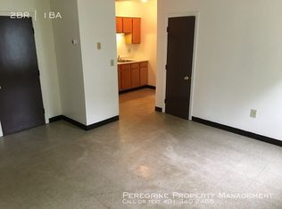 142 4th Ave #202, Woonsocket, RI 02895