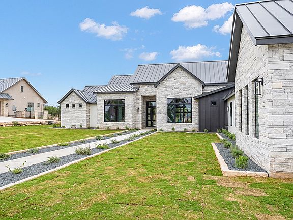 2nd image of 4208 Stonecreek Cir