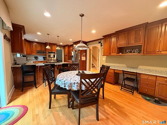 3rd image of 43 Applewood Lane #43