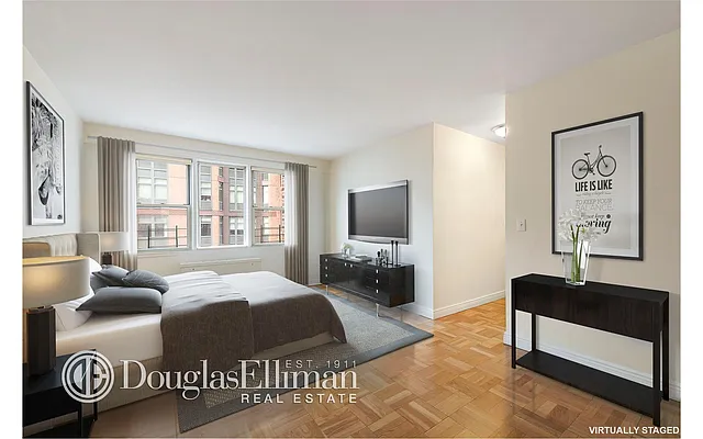 Rented by Douglas Elliman | media 29