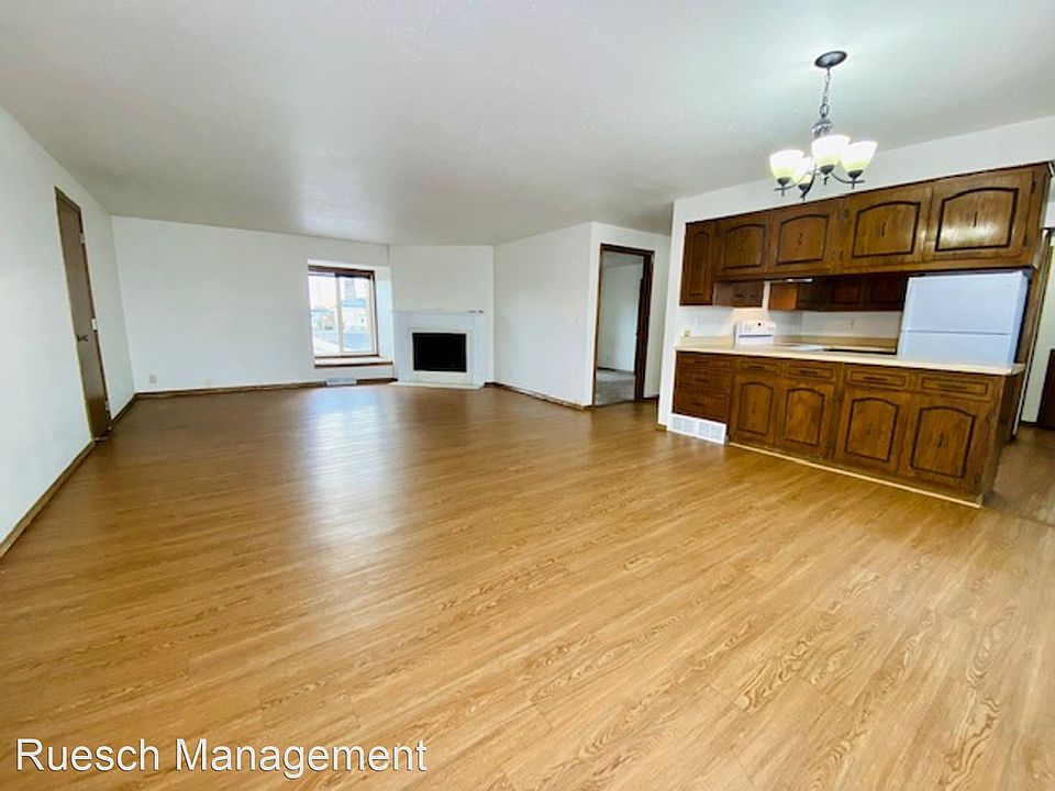 1st image of 621 Pine St #9178401