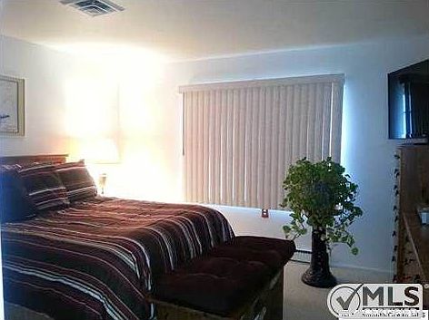 5th image of 819D Balmoral Ct