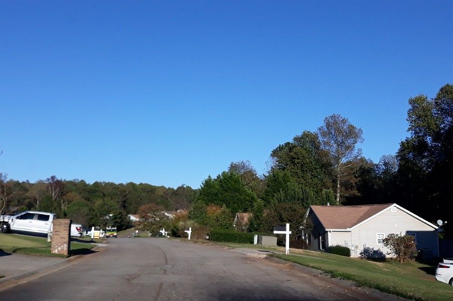 2nd image of 2542 Silverwood Dr