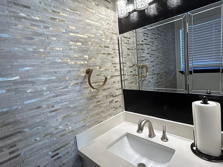 707 Trademark Pl — Photo 30