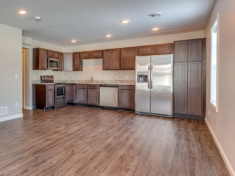 12648 Pond View Rd — Photo 2