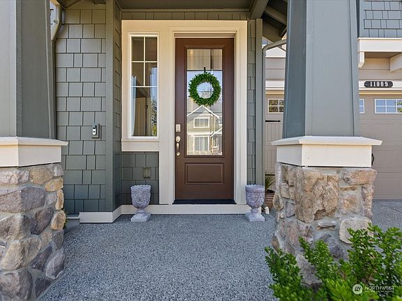3rd image of 11009 33rd Street NE #220
