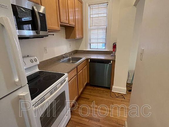 4th image of 1401 Columbia Rd NW APT 208