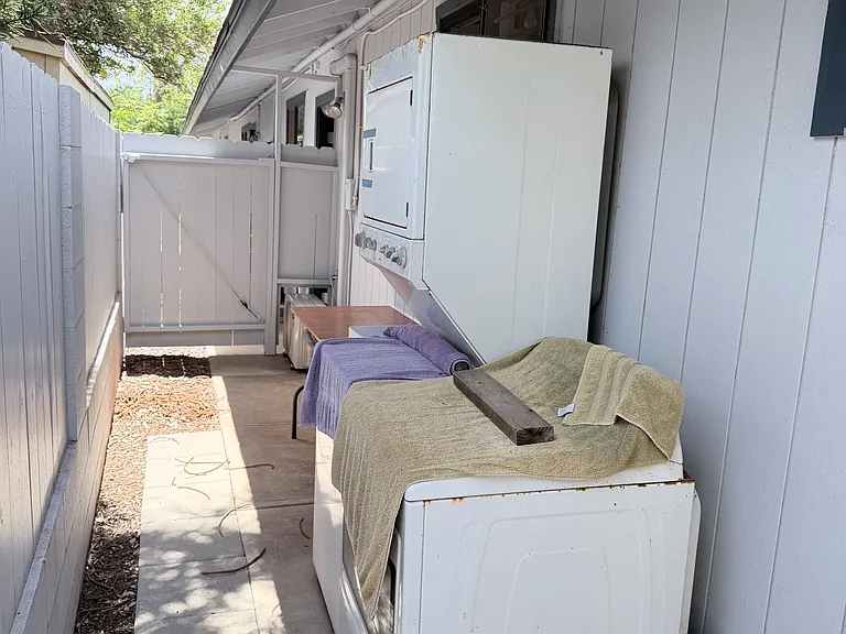 1608 N Alaniu Pl — Photo 18