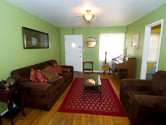 4th image of 3323 A St
