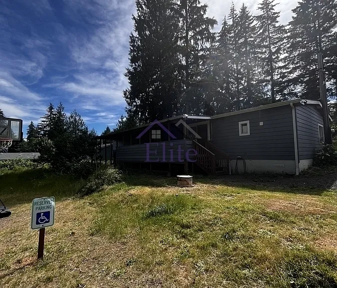 101 E Wood Ln — Photo 3