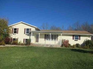 3195 Ellerman Rd, Zanesville, OH 43701