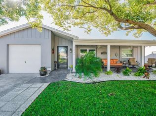 11736 108th Ct, Seminole, FL 33778