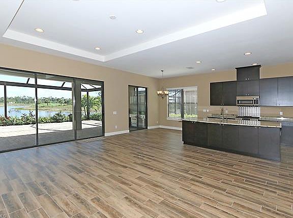 3rd image of 8850 Vaccaro Ct