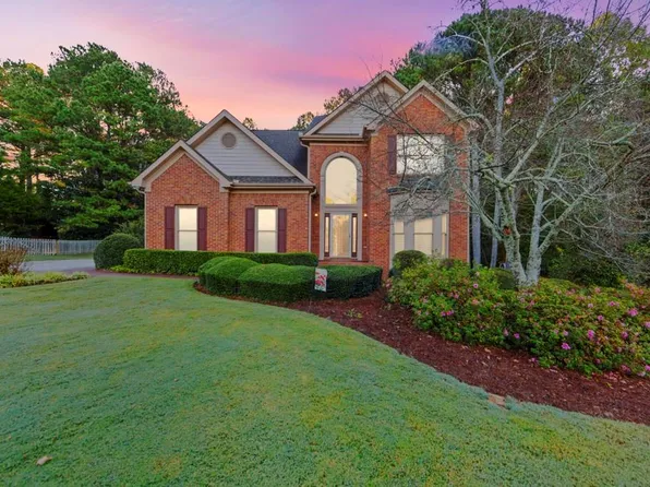 2390 Pinehaven Ct, Grayson, GA 30017