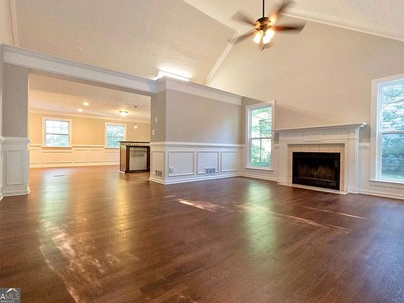2nd image of 5507 Riverside Dr