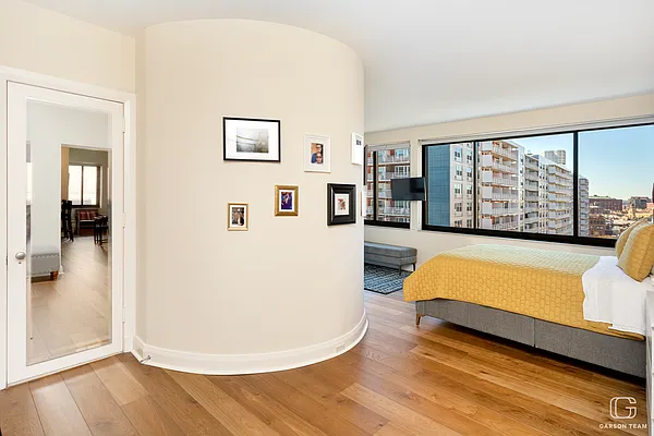 Sold by Compass | media 6