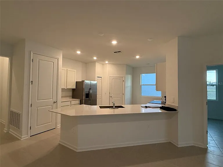 4813 Katrina Dr — Photo 5