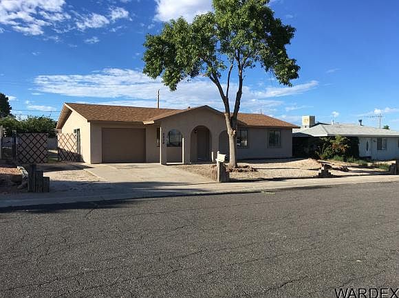 1st image of 2834 Karen Ave