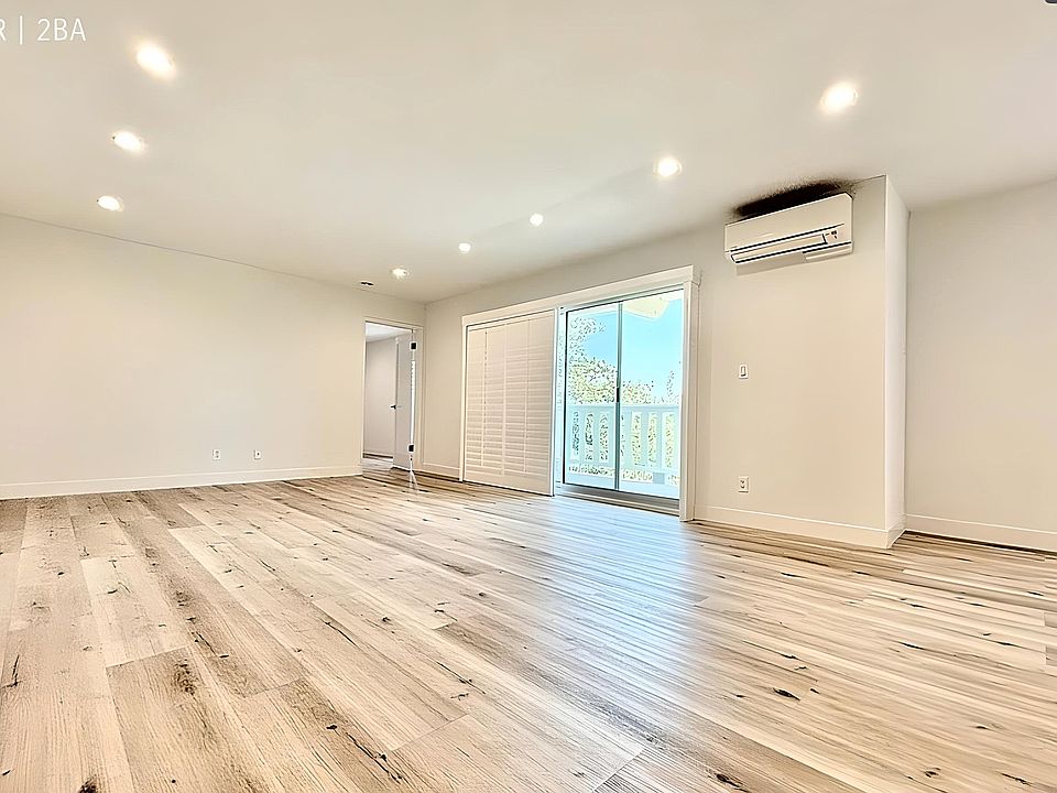 1st image of 605 San Vicente Blvd #105
