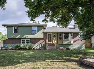 510 SW Persels Rd, Lees Summit, MO 64081