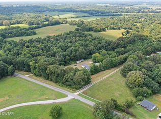 481 Christmasville Rd, Trenton, TN 38382