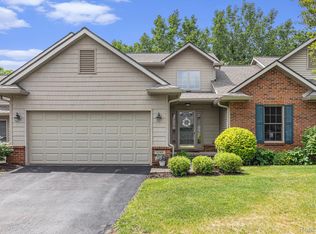 6144 Northridge Hills Dr, Brighton, MI