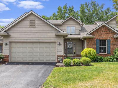 6144 Northridge Hills Dr, Brighton, MI, 48116