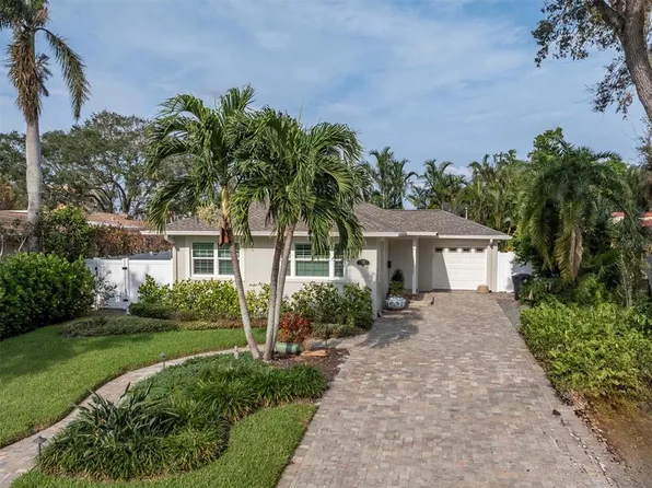 1212 Brightwaters Blvd NE, Saint Petersburg, FL 33704