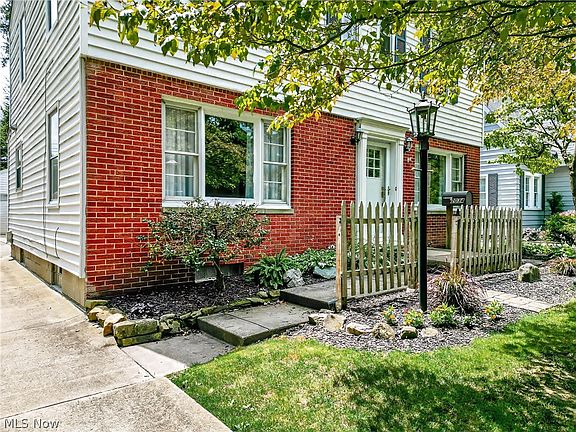 2nd image of 2034 Braewick Dr