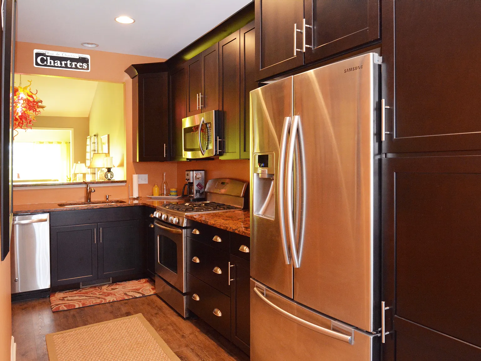3 bed, 3.5 bath, 2111 sqft, $2,500 — Photo 4