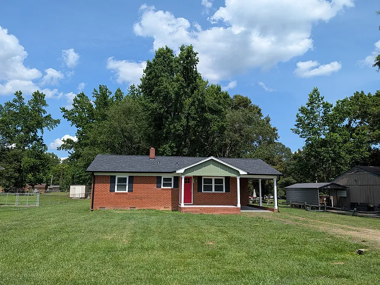 507 Jc Dellinger Rd — Photo 2