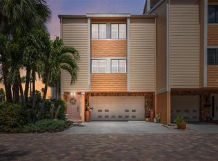 420 Sandy Hook Rd, Treasure Island, FL 33706